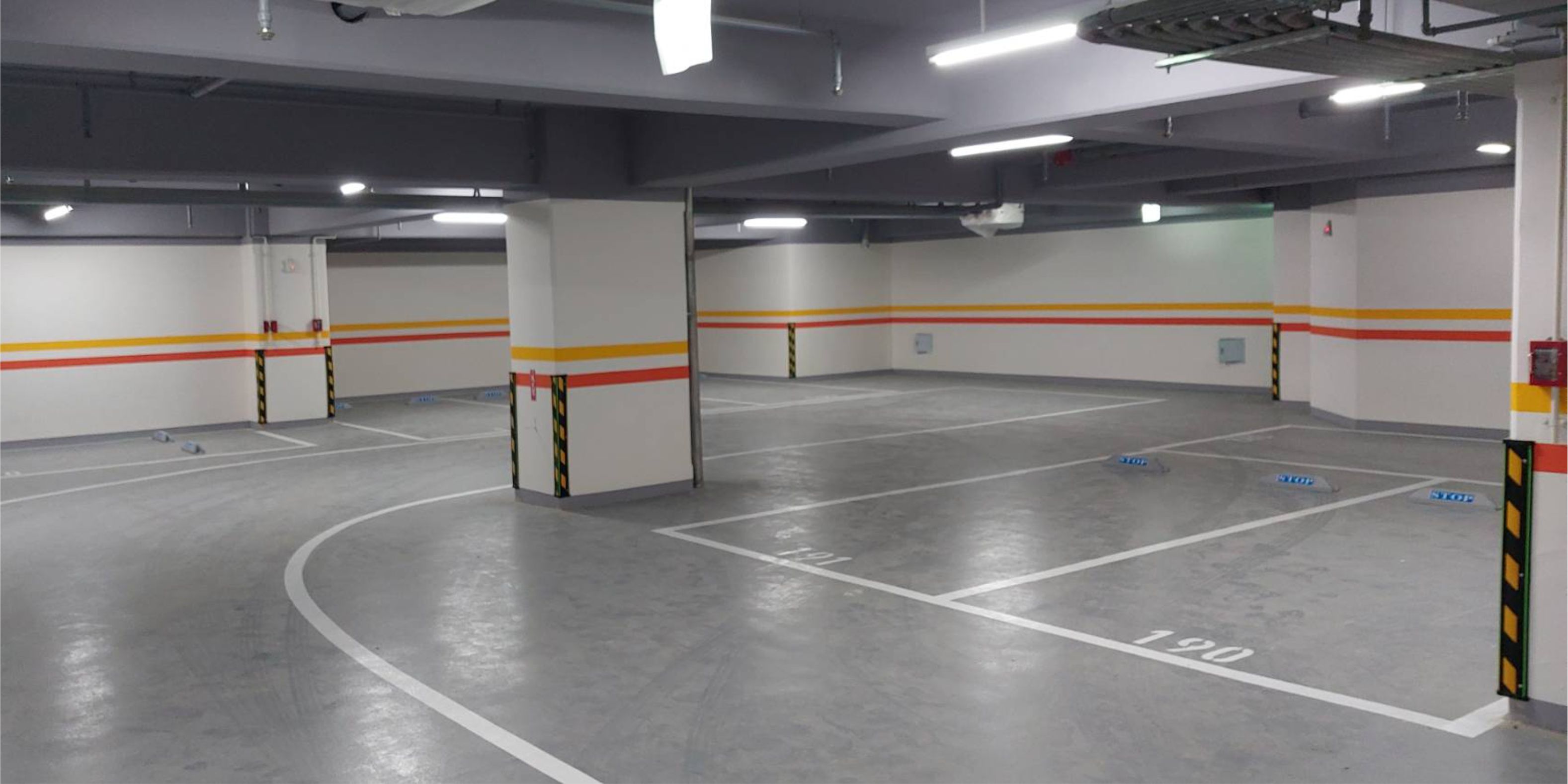 *新北市樹林區-地下停車場