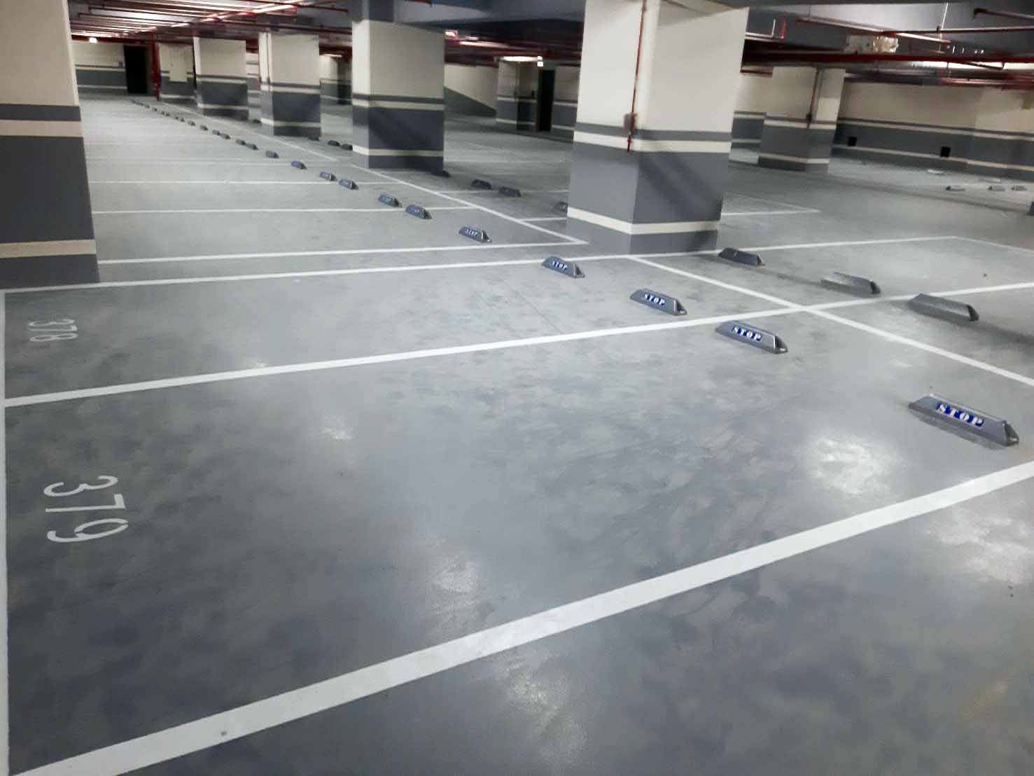 *新北市板橋區-高級社區地下停車場